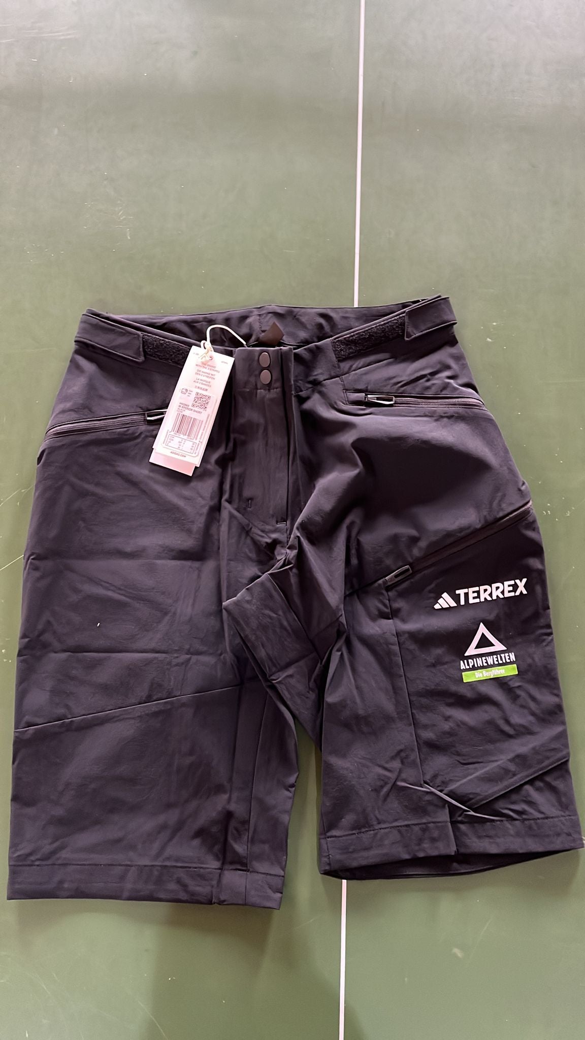 W XPERIOR SHORT
